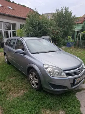 Vand Opel Astra H in stare perfecta atat estetic cat si de functionare,an 2009,motor 14TDI - imagine 4
