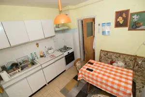 Apartament 3 camere de vânzare   Str. Constantin Brâncoveanu, Brașov | Etaj 3 | loc de parcare - imagine 8