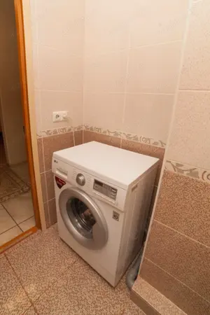 Garsoniera in zona Izvor - imagine 4