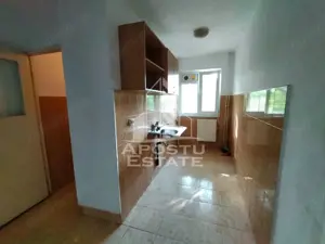 Apartament cu 2 camere, semidecomandat, etajul 2, zona Sagului - imagine 2