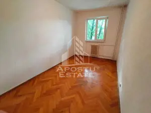 Apartament cu 2 camere, semidecomandat, etajul 2, zona Sagului - imagine 3