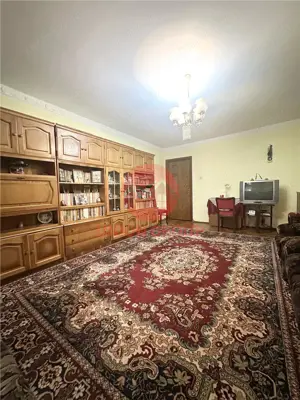 Casa din Caramida S+P+1E, 10 camere, Faleza Nord - imagine 2