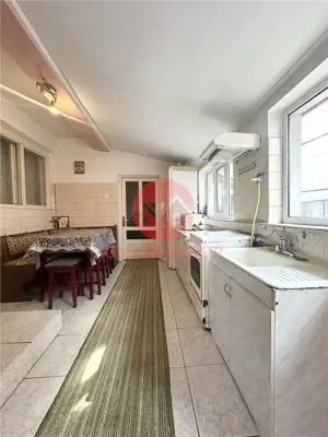 Casa din Caramida S+P+1E, 10 camere, Faleza Nord - imagine 3