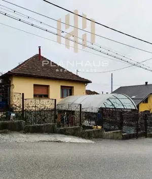 Casă individuală de vânzare, zona Minerilor!