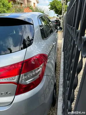 Citroen C4 - imagine 3