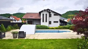 Casă cu piscină, saună și sală de forță – Tăuți-Măgherăuș