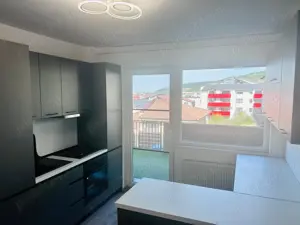 Apartament de 2 camere dcomandat, cu terasa si parcare inclusa ! - imagine 2