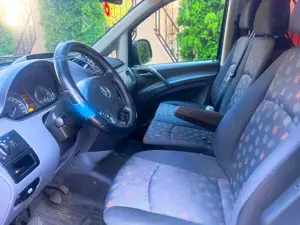 Mercedes Benz Vito 111 CDI Diesel 2008 Autoturism 8+1 locuri - imagine 4 Mercedes Benz Vito 111 CDI Diesel 2008 Autoturism 8+1 locuri - imagine 4