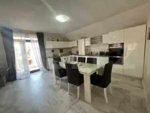 Casa / Apartament 151 mp utili, curte individuala, zona Lapus Arges - imagine 6