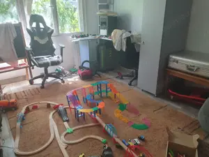 Vanzare-4 camere-p din 4-Militari-V Lunga-decomandat-3 gr sanitare-bl 81-liber-de renovat-130000E - imagine 17 Vanzare-4 camere-p din 4-Militari-V Lunga-decomandat-3 gr sanitare-bl 81-liber-de renovat-130000E - imagine 17