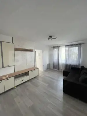 Apartament spațios cu 3 camere de vânzare în Beclean – ideal pentru o familie!