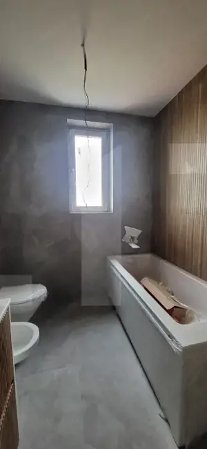 Apartamaent 3 camere+ loc parcare subterana zona MEHALA - imagine 14