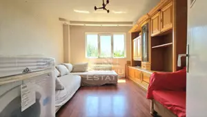 Garsoniera Str Ursului Etaj intermediar