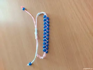 br țara cu şnururi