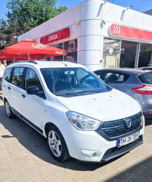 Inchiriez dacia logan uber bolt