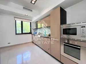 Casa de lux cu 5 camere, 4 bai, piscina privata , zona Aradului - imagine 11