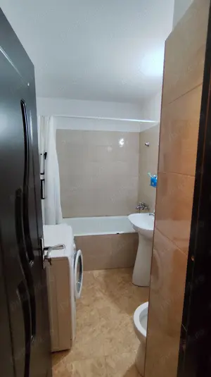 Proprietar - Apartament 3 camere et 1 ,Bl A zona Cina. - imagine 7