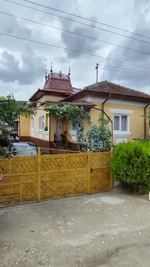 Casa de vânzare 5 camere  plus 3,5 ha pământ .com. Scundu Sat Blejani - imagine 2