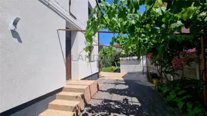 Spatiu birouri, parter de vila, parcare, Zona Favorit - imagine 2