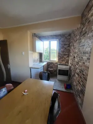 Apartament o camera in zona Balcescu