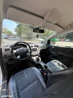 VAND Ford Kuga 2.0 TDCI Titanium - imagine 2 VAND Ford Kuga 2.0 TDCI Titanium - imagine 2