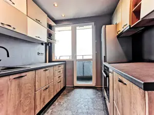 apartament modern cu 2 camere zona Torontalului de inchiriat