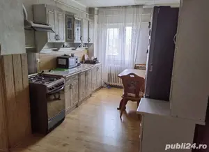 vand apartament decomandat Deva , strada Eminescu - imagine 2