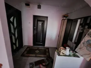 Vând apartament 2 camere semidecomandat