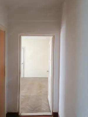 Apartament Ultracentral langa Platou Dacia etaj 2!! - imagine 11