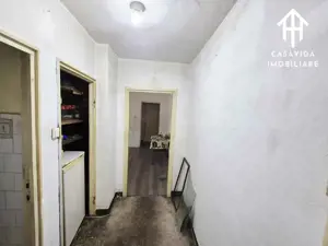 Apartament cu 3 camere de vânzare – Etaj 1, zonă centrală (Unic) - imagine 7