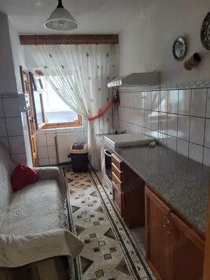 Vând apartament 2 camere 54 metri patrati zonă ultracentrală Pașcani - imagine 5