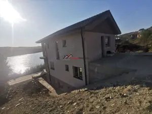 Comision 0%! Casa de vanzare 190 mp utili, teren 250 mp in Chinteni semifinisata!! - imagine 2