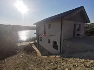 Comision 0%! Casa de vanzare 190 mp utili, teren 250 mp in Chinteni semifinisata!! - imagine 3