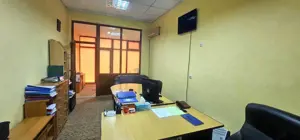 Spatiu comercial de inchiriat – 2 camere, 33 mp,  zona Port - imagine 7