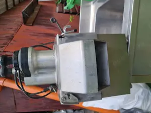 Vând robot de tăiat legume 7500lei