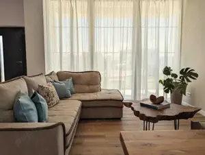 Vila de inchiriat P+1E+M in Mamaia-Sat