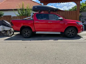Toyota Hilux 2.4 D Garantie - imagine 3 Toyota Hilux 2.4 D Garantie - imagine 3