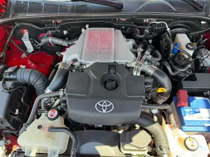 Toyota Hilux 2.4 D Garantie - imagine 9 Toyota Hilux 2.4 D Garantie - imagine 9