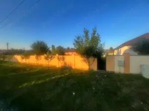 Teren intravilan 500mp in Albina