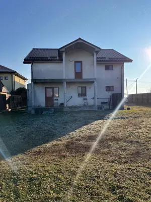 Vând casă zona Strehareți - imagine 5