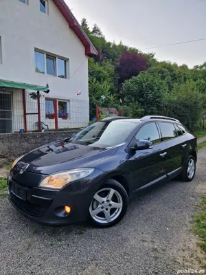 Vand Renault Megan TOM TOM 3 1.5 DCi 110 Cp - imagine 2