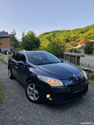 Vand Renault Megan TOM TOM 3 1.5 DCi 110 Cp - imagine 9