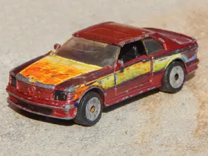 Macheta Mercedes-Benz 500 SEC AMG 1984 Matchbox 1:64 Macao uzat - imagine 3