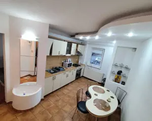 JUDETEAN - 3 CAM - CENTRALA PROPRIE - CLIMA - BOXA - PARTER INALT - imagine 5