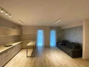 Ultracentral - Inchiriere ap. 2 camere + loc de parcare - Str. Arany Janos