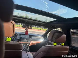 BMW F11 520d 184CP Automat carplay Panoramic  consum mic  schimb cu suv  - imagine 2