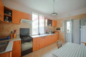 Casă cu 4 camere de închiriat în zona Ultracentrală - imagine 7