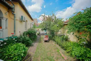 Casă cu 4 camere de închiriat în zona Ultracentrală - imagine 17