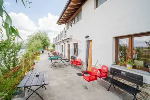 Complex cu Piscină/Cazare de Vânzare, 10.777mp Teren - DN24, Vaslui - imagine 8