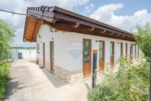 Complex cu Piscină/Cazare de Vânzare, 10.777mp Teren - DN24, Vaslui - imagine 6